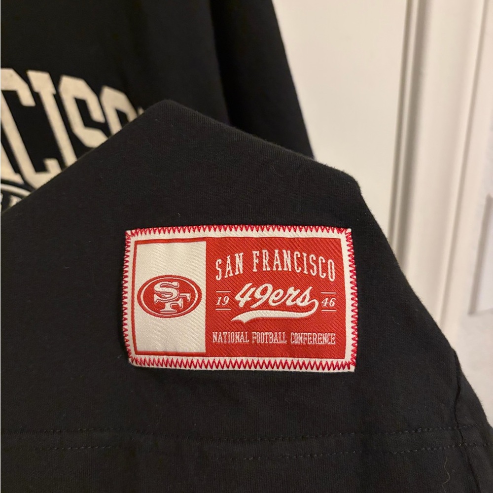 New Era NFL San Francisco 49ers Letterman T-Shirt, Size L. - Picture 5 of 7